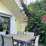Confortable A De 60 M² Aigues-Mortes