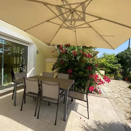 アパート Confortable A De 60 M² エーグ・モルト