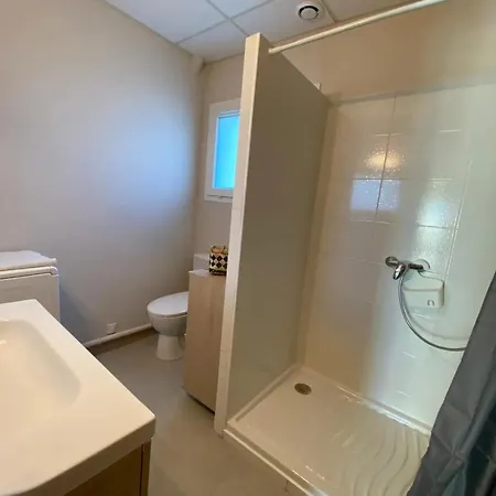 Confortable A De 60 M² Lägenhet Aigues-Mortes